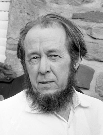Солженицын писал свои книги в тюрьме и ссылке