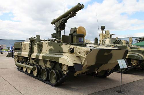 Боевая машина 9П157-2 на выставке «Технологии в машиностроении». 2012 год. Источник: wikipedia.org