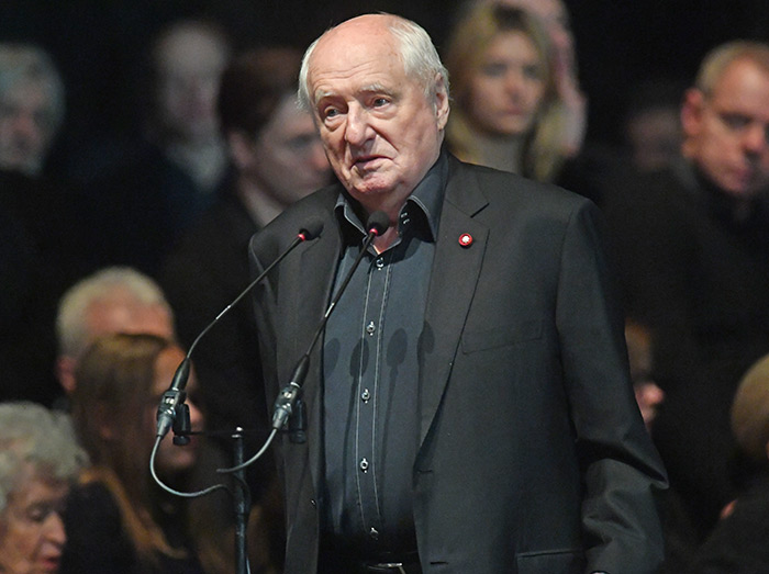 Марк Захаров