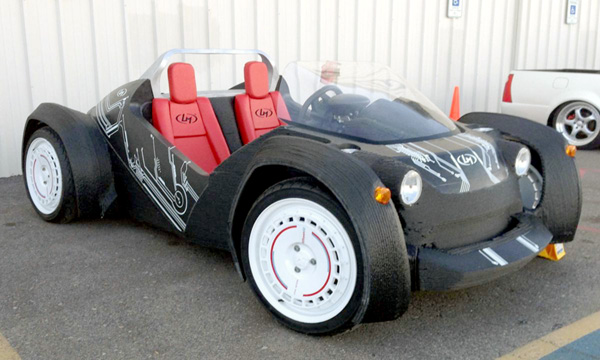 Вот этот автомобиль напечатан на 3D-принтере. Может, именно такую аппаратуру и приобрели депутаты, чтобы развлекаться на досуге?
