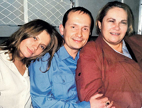 Анатолий Горячев с Ниной Усатовой и Татьяной Мещеркиной на съемках «Кавказской рулетки»