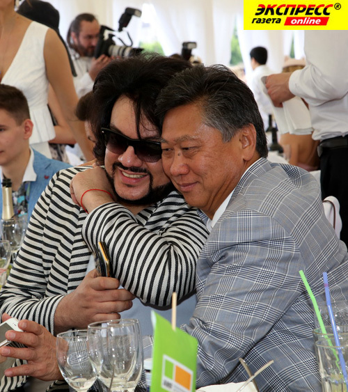 ФИЛИПП КИРКОРОВ, СЕРГЕЙ ЦОЙ