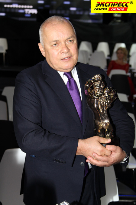 ДМИТРИЙ КИСЕЛЁВ