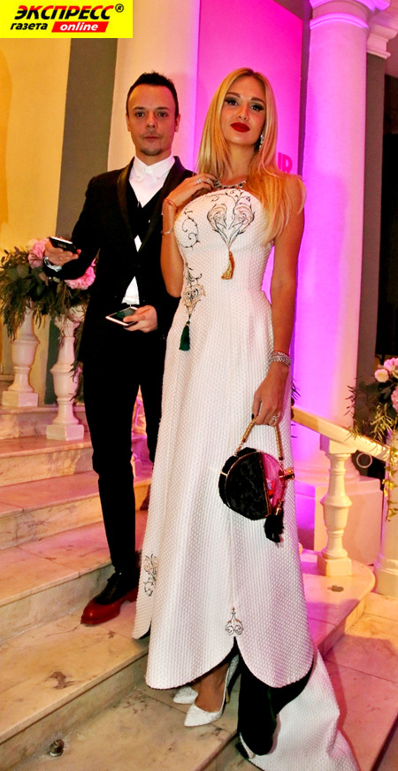 ВИКТОРИЯ ЛОПЫРЁВА