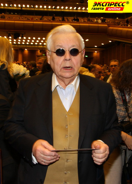 ОЛЕГ ТАБАКОВ