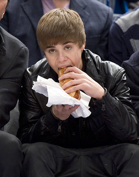 Джастин БИБЕР