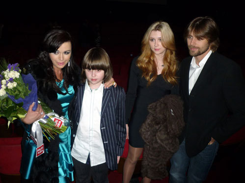 Анастасия ЗАВОРОТНЮК с мужем и детьми