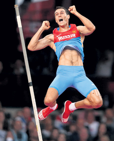 Евгений ЛУКЬЯНЕНКО научился высоко прыгать. Но, видимо, так и не научился отвечать за свои поступки