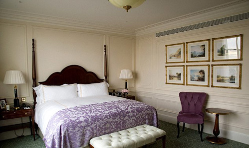 Каждая из шести таких кроватей встала хозяевам в $166,6 тыс.