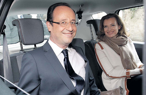 Попавшись на измене, Франсуа ОЛЛАНД решил порвать отношения с Валери ТРИЕРВЕЙЛЕР