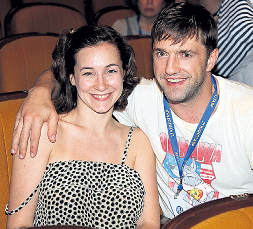 ...надеемся, с Леной ЛЯДОВОЙ его ждёт не менее лучезарное будущее