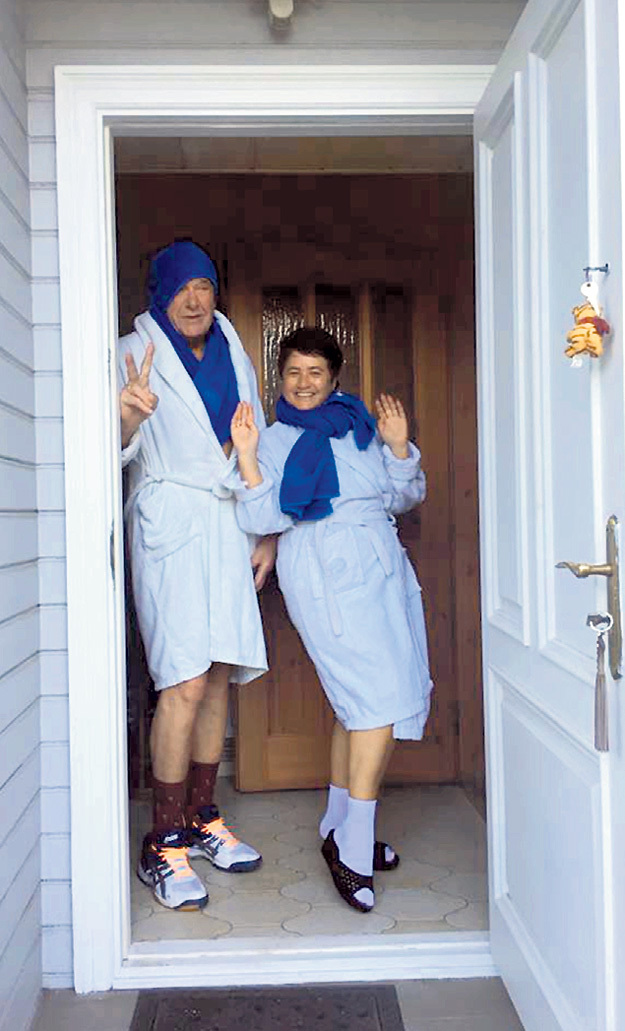 ВИТОРГАН и МЛОДИК на юрмальской даче друзей