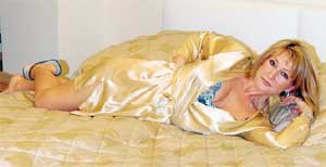 "ДАНАЯ" ИЗ ГЕРМАНИИ: приехала "соблазнять" российских зрителей