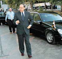 ЕГИПЕТСКИЙ ПОСОЛ ИЗЗАТ СААД АЛЬ-САЙЕД: дружественные арабские товарищи спешат поздравить еврейских братьев