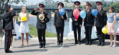 У КАДЕТОВ ВЫХОДНОЙ: в третьем сезоне у героев популярного сериала появятся новые девушки