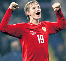 ПАВЛЮЧЕНКО: забив победный гол...