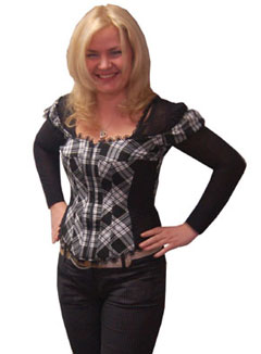 ПОСЛЕ - талия и бедра Светланы были испорчены лишними килограммами, но сейчас все эти места в идеальном порядке