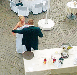 НА СВАДЬБЕ: мечты Светочки о беззаботной жизни за широкой спиной мужа не сбылись