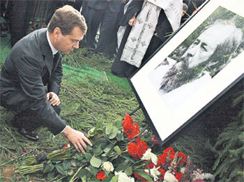 Дмитрий МЕДВЕДЕВ читал книги СОЛЖЕНИЦЫНА, когда они ещё были под запретом