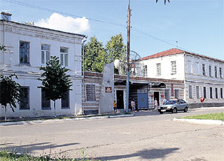 За стенами военного училища царил жуткий разврат