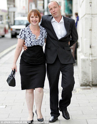 Кэнди ЛАЙОНС, Роберт ГОЛДТРОП