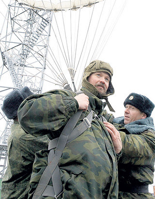Не все батюшки решались на первый в жизни прыжок с парашютом